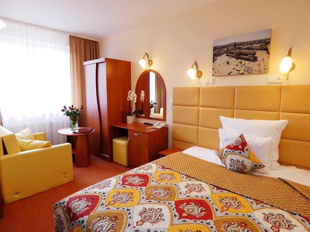Aparthotel Adler Krakow Ngoại thất bức ảnh