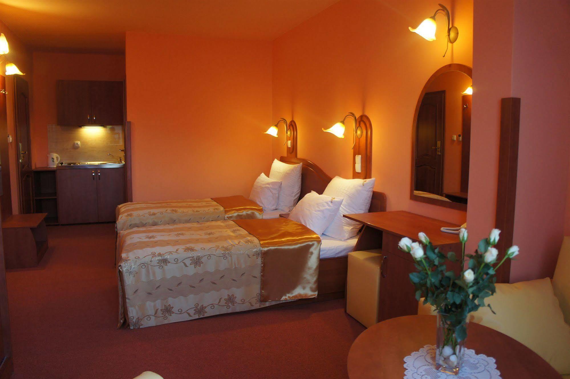 Aparthotel Adler Krakow Ngoại thất bức ảnh