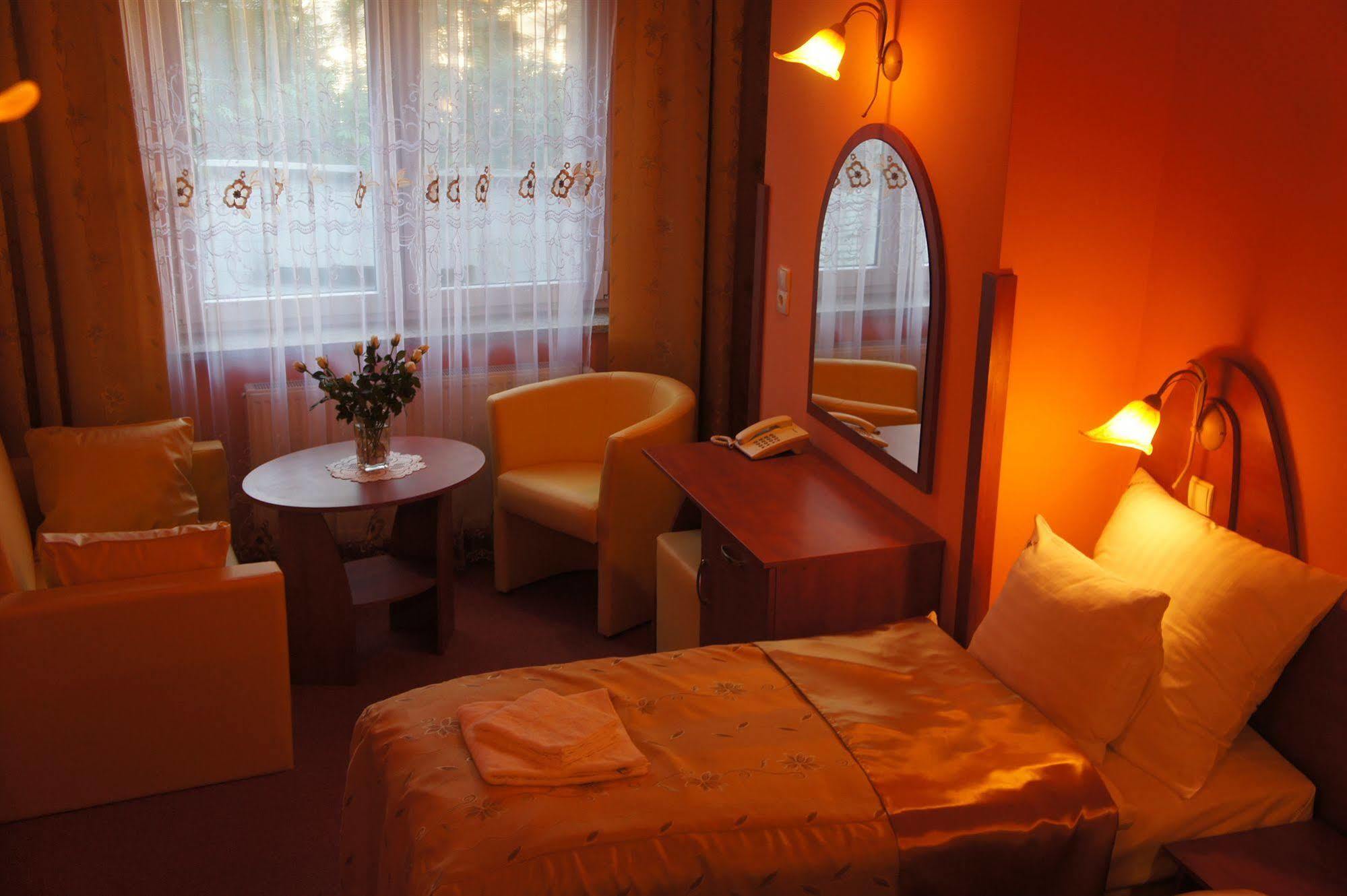 Aparthotel Adler Krakow Ngoại thất bức ảnh